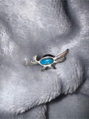 Turquoise Silver Tone Roadrunner Pin - Blue Accent